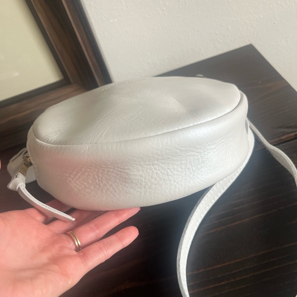 Portland Leather PEARL round crossbody 9” - Picture 4 of 5